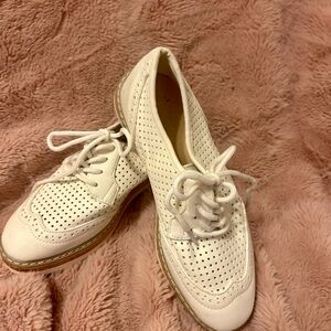 Wanted white leather loafer tie shoes size 5 1/2